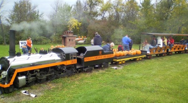 Ohio’s Pumpkin Patch Train Ride Is A Great Way To Spend A Fall Day