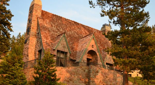 We Dare You To Tour This Haunted Nevada Lodge