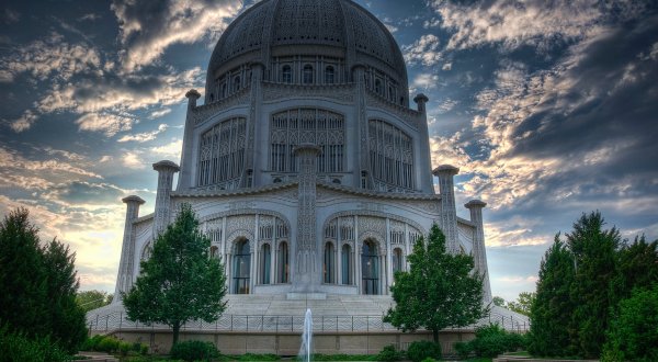 There’s No Temple In The World Like This One Near Chicago
