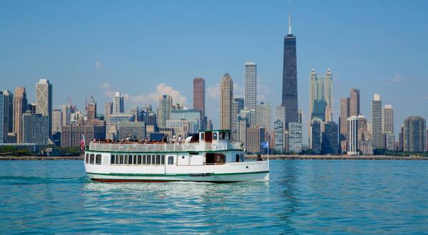 The Riverboat Cruise In Chicago You Never Knew Existed