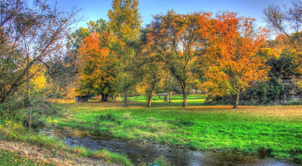 9 Picture Perfect Fall Day Trips To Take In Illinois