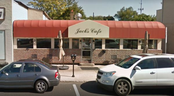 This Restaurant In New Jersey Doesn’t Look Like Much – But The Food Is Amazing