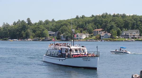 Take A Ride on America’s Oldest Post Office Boat Right Here In New Hampshire