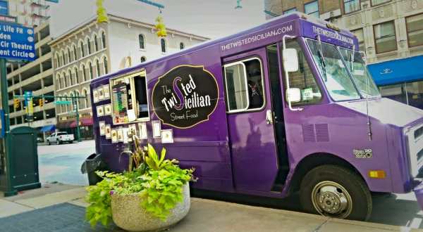Chase Down These 9 Mouthwatering Food Trucks In Indianapolis
