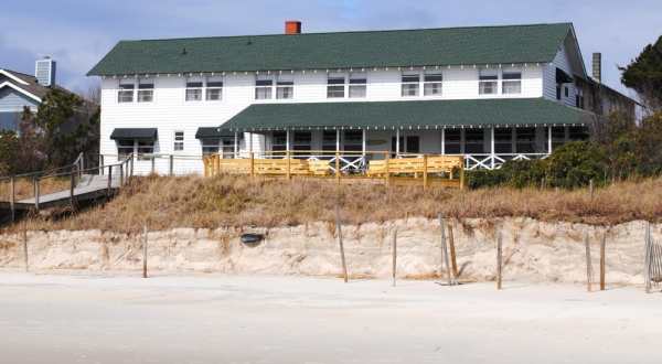 Watch Dolphins Play From Your Window At This Seaside Inn In South Carolina