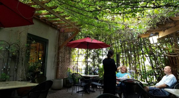 The Virginia Restaurant With The Most Enchanting Outdoor Patio