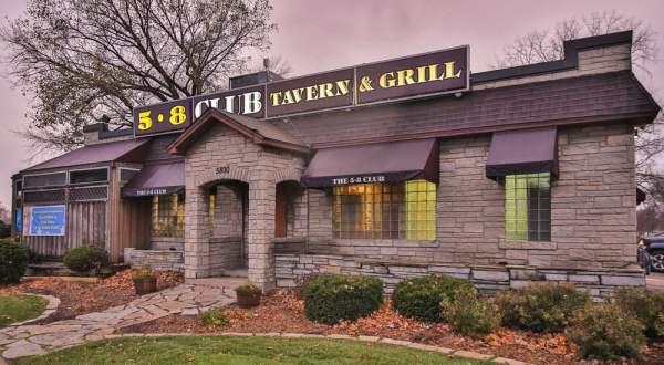 These 10 Restaurants Serve The Best Burgers In Minneapolis