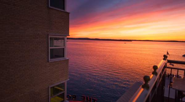 You’ll Never Want to Check Out of This Wisconsin Hotel With Stunning Views