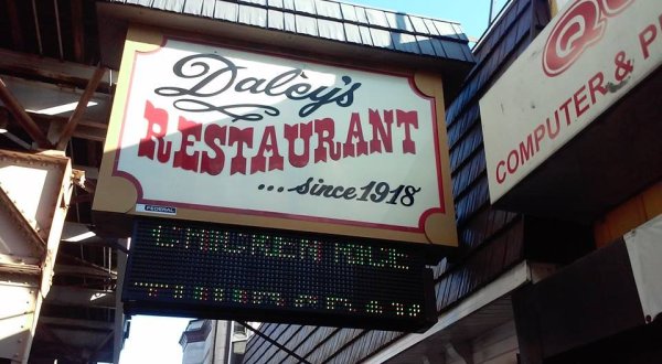 Visit Daley’s Restaurant, The Oldest Restaurant In Chicago For A Historic Dining Experience