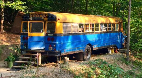 There’s A Schoolbus Getaway Hiding In New Hampshire And It’s Awesome