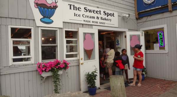 Enjoy Ice Cream With An Ocean View At This Beloved Rhode Island Shop