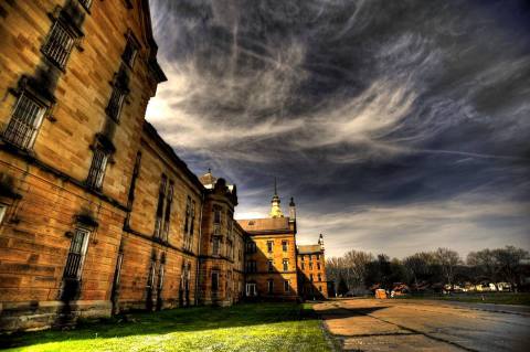 Visit This Terrifyingly Haunted West Virginia Asylum... If You Dare