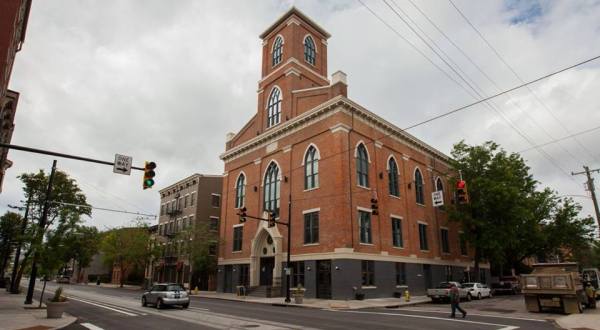 This Brewery In Cincinnati Used To Be A Church And You Need To See Inside