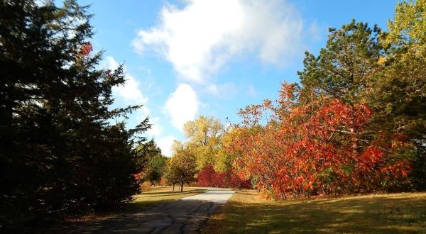 The Kansas Garden That Will Change The Way You Feel About Fall