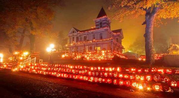 Ceredo And Kenova Are Some Of West Virginia’s Best Halloween Towns To Visit This Fall