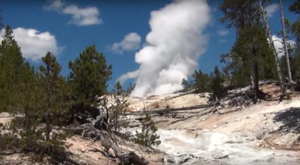 The World’s Tallest Active Geyser Is Right Here In Wyoming And It’s Not Old Faithful
