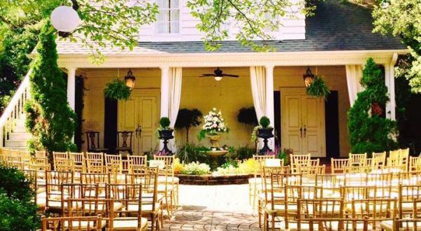 9 Epic Spots To Get Married In Charlotte That’ll Blow Your Guests Away