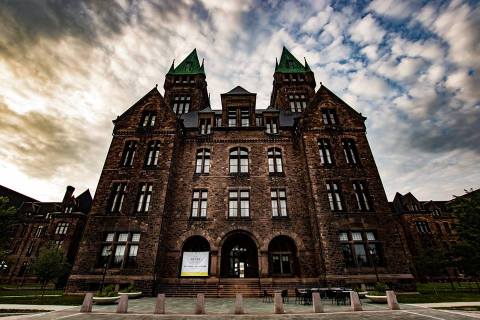 The Sinister Story Behind This Popular Buffalo Hotel Will Give You Chills