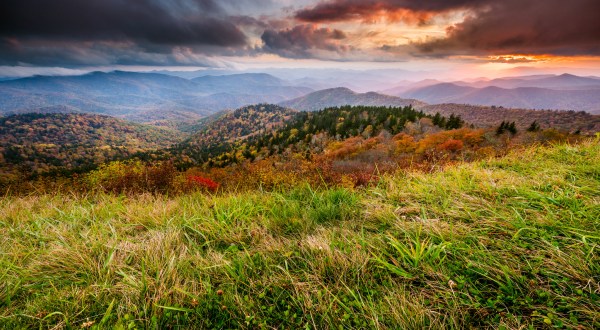 These 10 Scenic Overlooks In North Carolina Will Leave You Breathless
