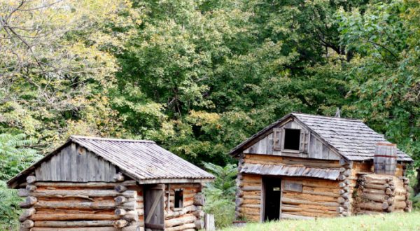 These 7 Kentucky Hiking Trails Lead To Some Incredible Pieces Of History