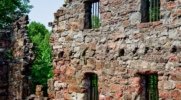 These 5 Unbelievable Ruins In Connecticut Will Transport You To The Past