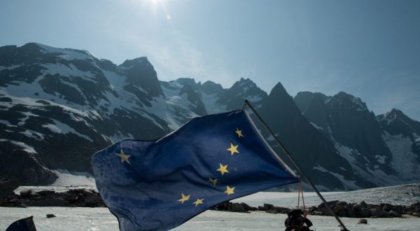 Most People Don’t Know The Story Behind Alaska’s Flag And The 13-Year Old Boy Who Created It