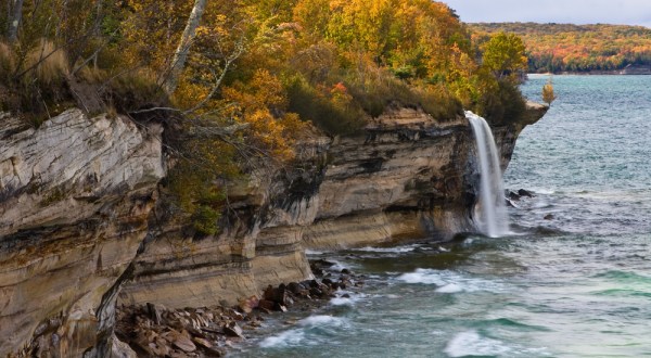 10 Summer Destinations In Michigan That Are Just As Fantastic In The Fall