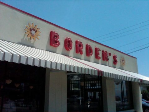 This Old Fashioned Ice Cream Parlor In Louisiana Will Take You Back In Time
