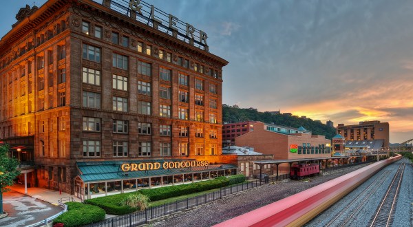 10 Iconic Places Every True Pittsburgher Will Instantly Recognize