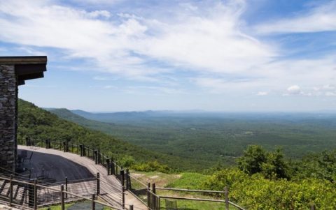 10 Inexpensive Road Trip Destinations In Alabama That Won't Break The Bank
