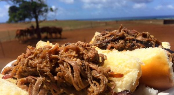 The Incredible Hawaii Restaurant That’s Way Out In The Boonies But So Worth The Drive