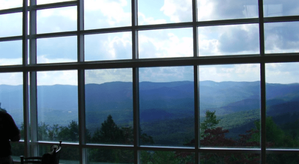 The View From This Georgia Restaurant Is One Of The Most Beautiful In The World