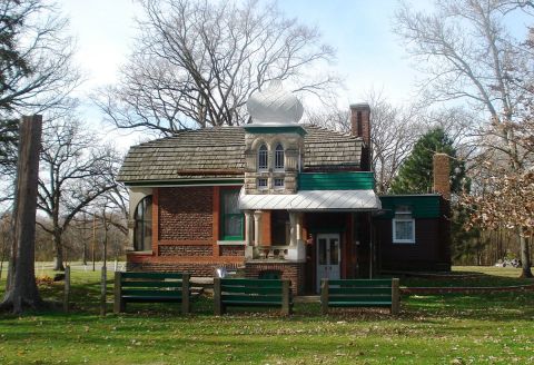 This Eccentric Old House In Illinois Has A Stupendous History