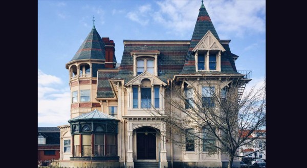 The Story Behind This Rhode Island Castle Is Truly Fascinating