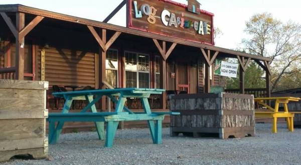 The Remote Cabin Restaurant In Missouri That Feels Just Like Home
