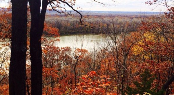 10 Short And Sweet Fall Hikes In Missouri With A Spectacular End View