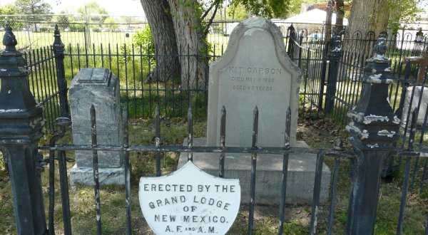 You Will Want To Visit This Popular New Mexico Park That’s Actually A Cemetery