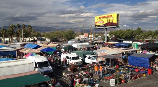 You Could Easily Spend All Weekend At This Enormous Nevada Swap Meet