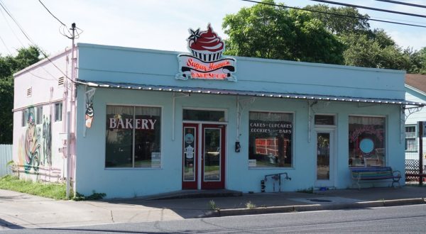 This Retro Bakery In Austin Will Make Your Sweet Tooth Go Crazy