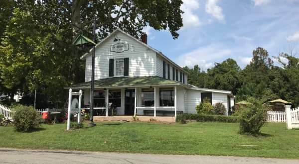 The Incredible Virginia Restaurant That’s Way Out In The Boonies But So Worth The Drive