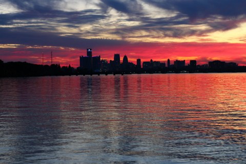 The One Secret Spot In Detroit With Unbelievable Sunset Views