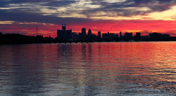 The One Secret Spot In Detroit With Unbelievable Sunset Views