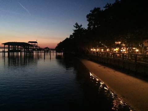 Enjoy Gorgeous Views At Cap's On The Water, A Spectacular Restaurant In Florida