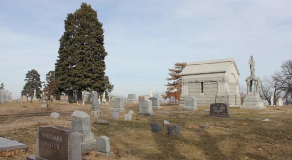 Here Are The 11 Best Places To Spot A Ghost In Nebraska