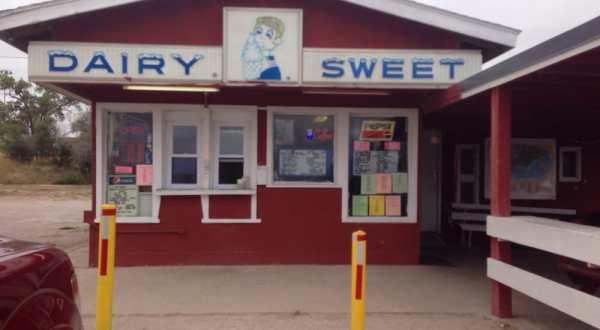 The Small Town In Nebraska With The Most Scrumdiddilyumptious Restaurants
