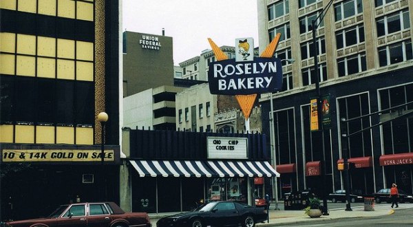 7 Stores That Anyone Who Grew Up In Indiana Will Undoubtedly Remember