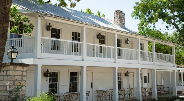 A Timeless Restaurant In Texas, The Stagecoach Inn Serves Scrumptious Southern Dishes