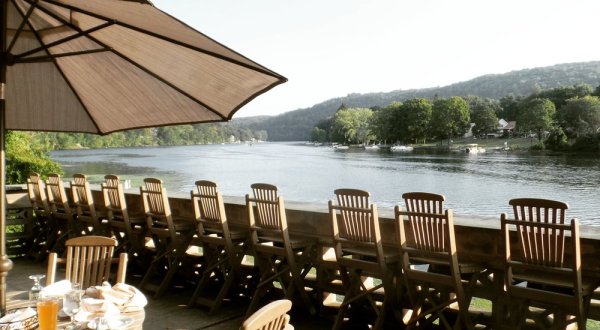 Six Connecticut Restaurants Right On The River That You’re Guaranteed To Love