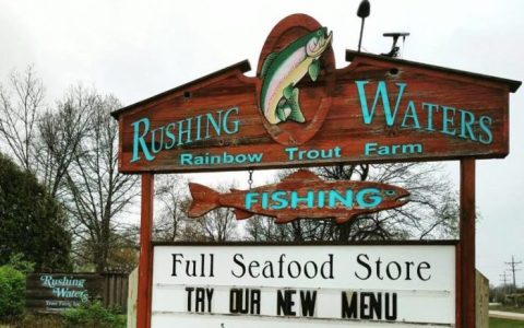 A Remote Restaurant In Wisconsin, Rushing Waters Fisheries Serves Some Of The Most Delicious Seafood Around