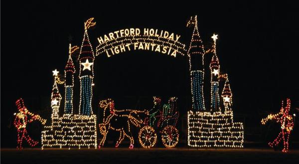 The Mesmerizing Christmas Display In Connecticut With Over 1 Million Glittering Lights